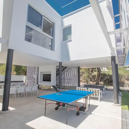 Ferienvilla Chloe Mit Terrasse Und Garten By Interhome Πρωταράς